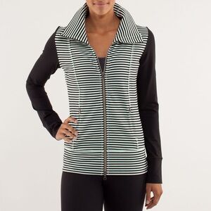Lululemon Daily Yoga Jacket
Classic Stripe Mint Moment Black / Black